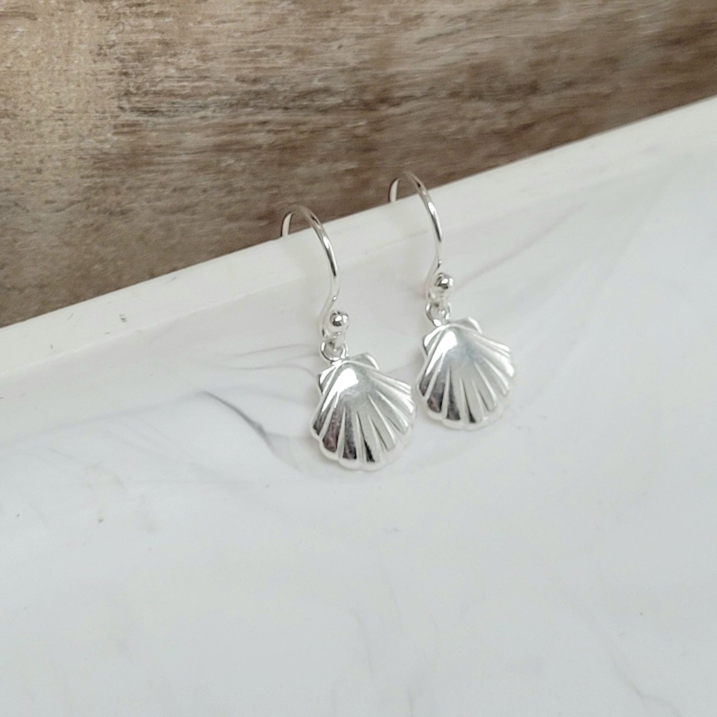 925 Sterling Silver Sea Shell Dangle Earrings
