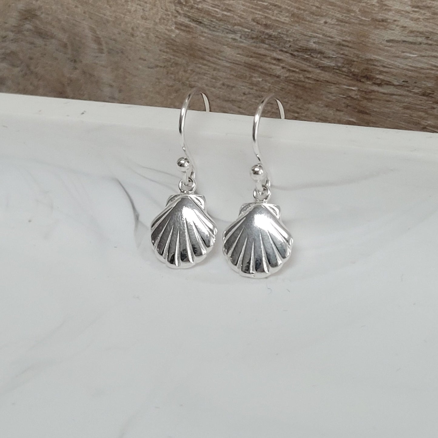 925 Sterling Silver Sea Shell Dangle Earrings